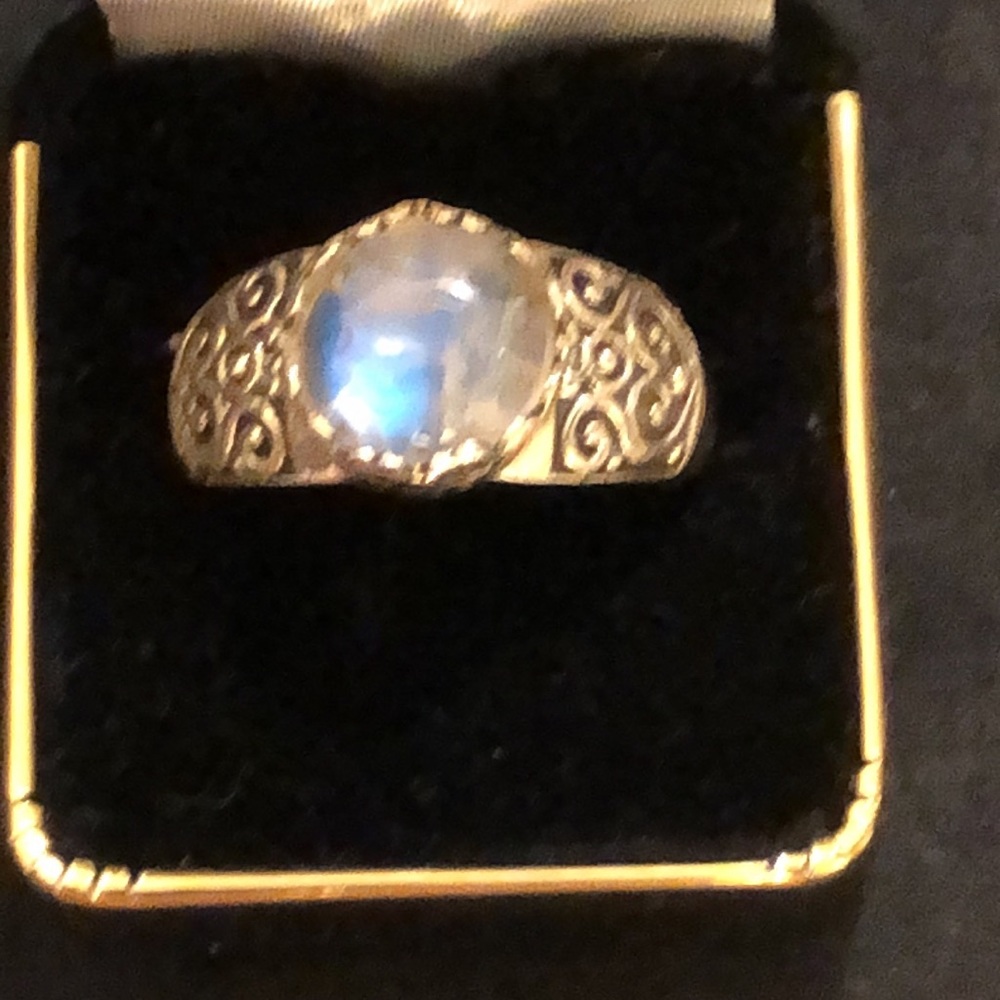 Large Moonstone / 925/ Sterling Silver Ring 💍Size 15 NWT